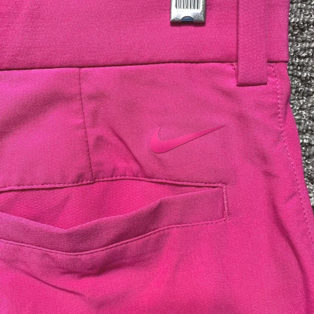 Nike Golf Dri Fit Shorts Mens 32 Pink Flat Front Performance Activewear Vibrant